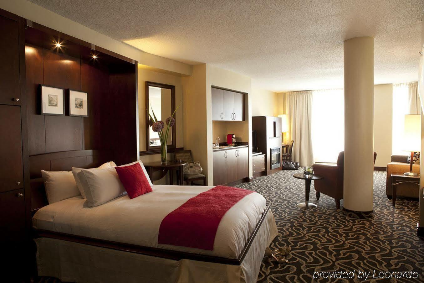 Saint-Sulpice Montreal Hotel Room photo